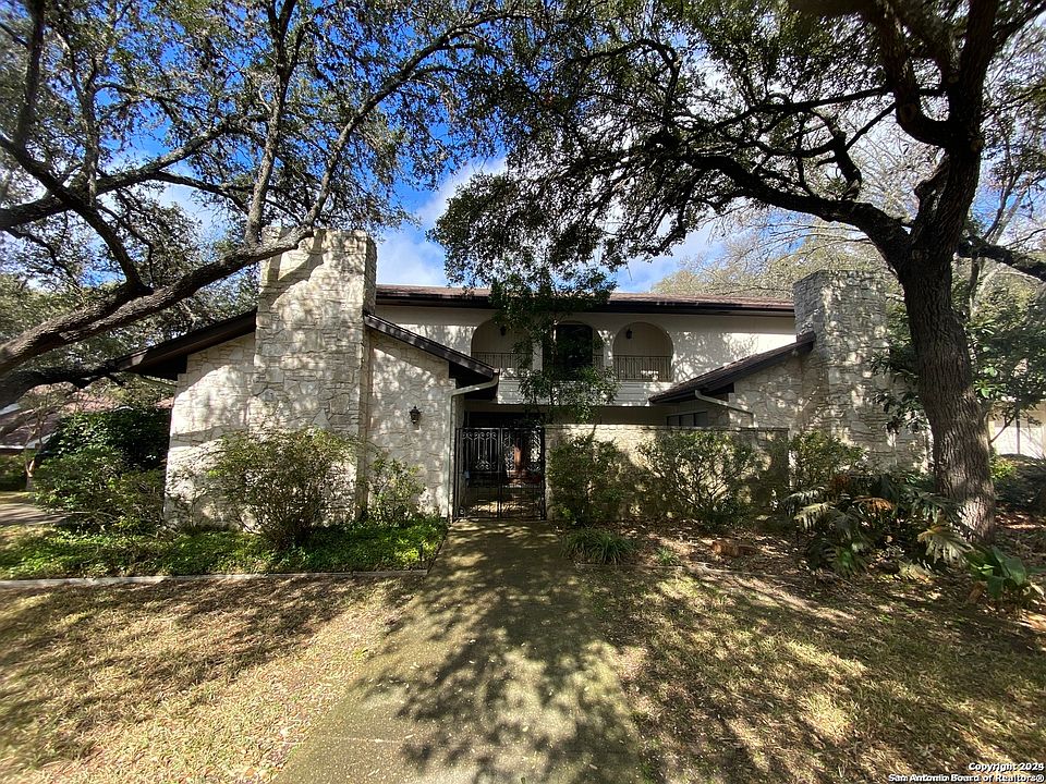 1st image of 10107 N MANTON LN