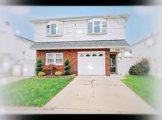 459 Naughton Ave, Staten Island, NY 10305