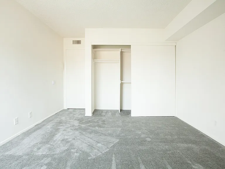 601 Westholme Ave #301 — Photo 7