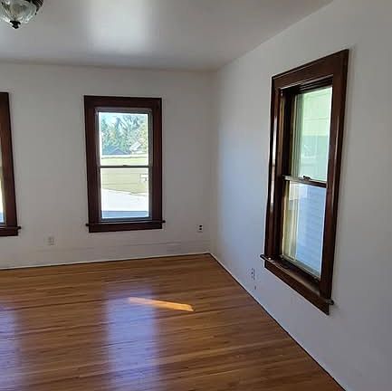1st bedroom