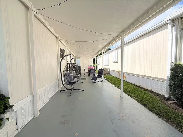 5221 SW 25th Ave — Photo 17