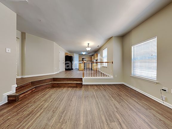 3rd image of 5035 Wicklow Dr