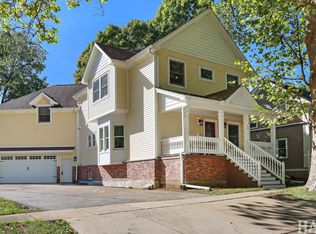 93 Liberty St, Dundee, IL 60118