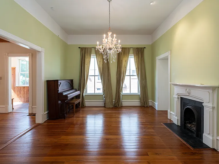 765 Woodland Ave SE — Photo 11