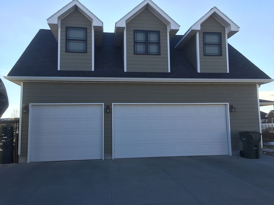 3 car garage