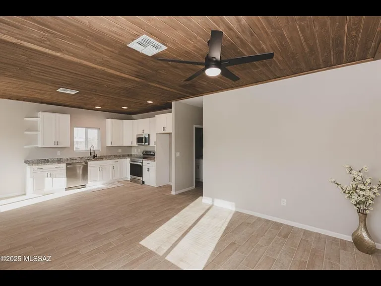 4705 N Melpomene Way #2 — Photo 4