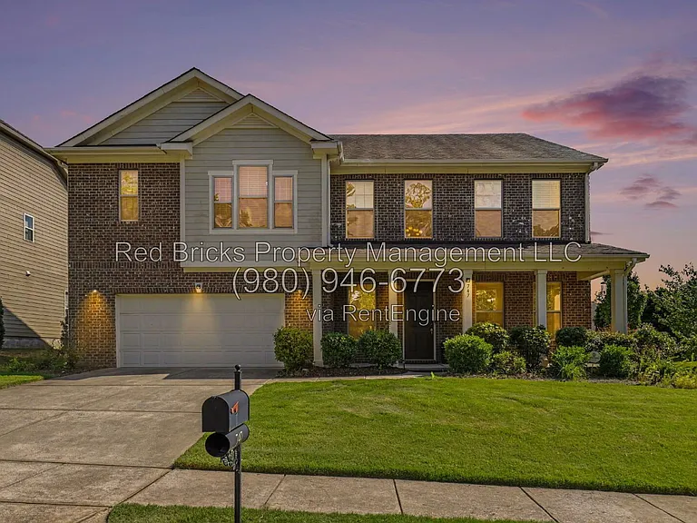 747 Coralbell Way — Photo 2