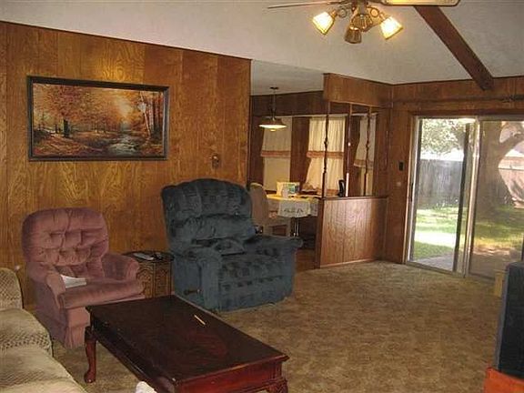 3rd image of 3173 Crest Cir