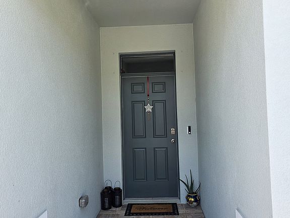 2nd image of 9074 Orchid Reserve Cir