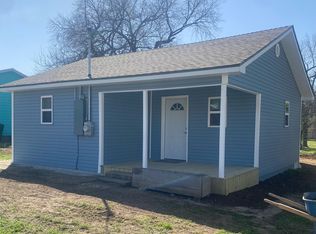 204 E 5th St, Springtown, TX 76082