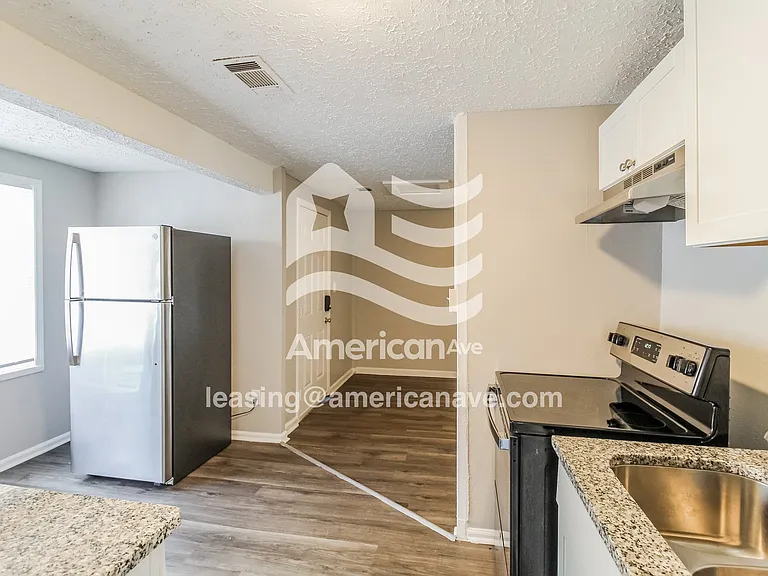 1871776_006_wm_-_kitchen_13585790.jpg