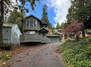 2231 W Lake Sammamish Pkwy SE, Bellevue, WA 98008