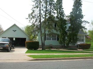 433 Lincoln Ave, Lancaster, WI 53813