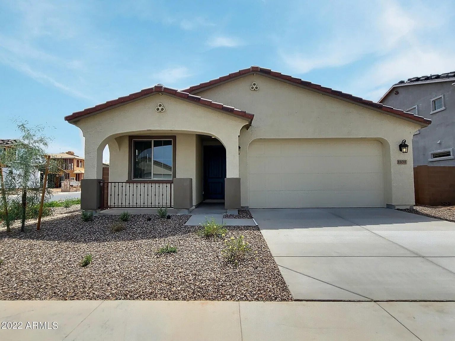 4 bed, 2.5 bath, 1956 sqft, $2,500 — Photo 1
