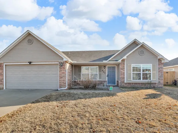 521 S Shawnee St, Skiatook, OK 74070