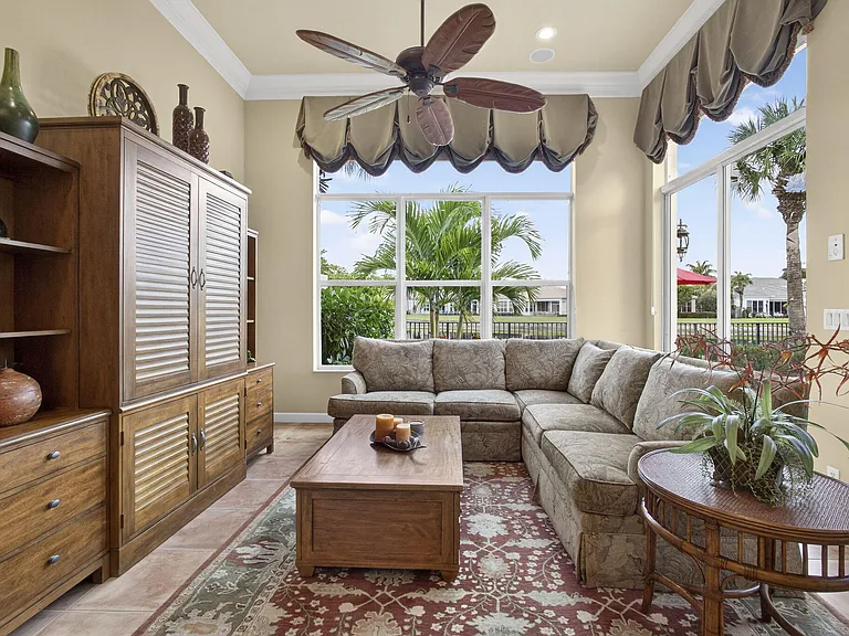 207 Andalusia Dr — Photo 13