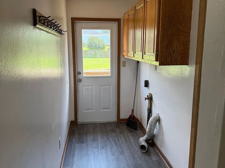 503 E Oliver St — Photo 11
