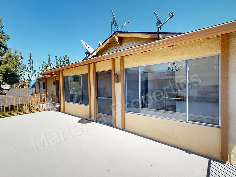2314 E Ball Rd — Photo 17