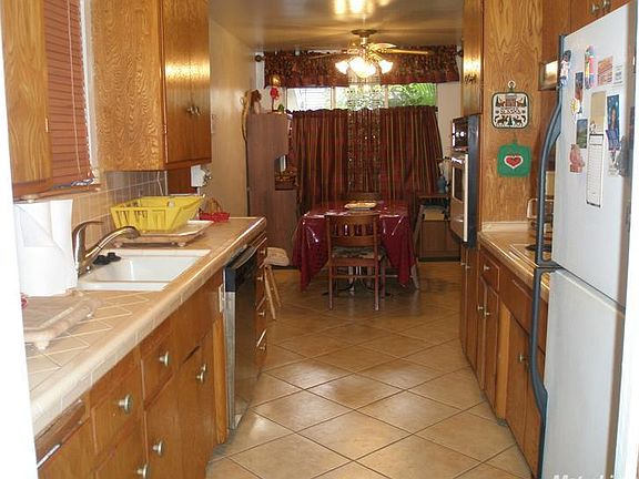 3rd image of 7054 Tamoshanter Way