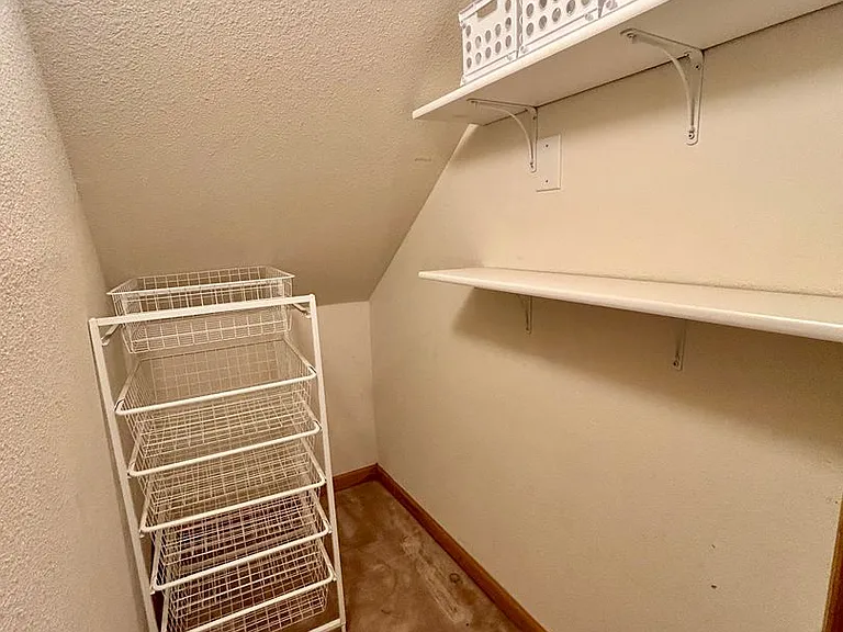 3642 Larkwood Ct — Photo 15