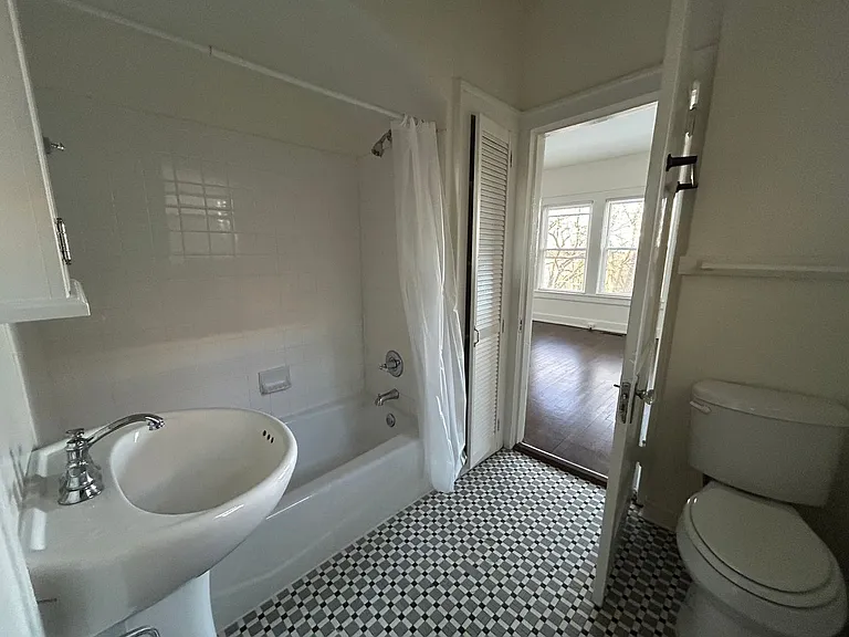 3220 Pawnee Ave — Photo 5