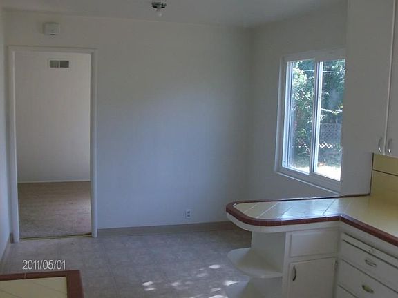 5th image of 215 N Sheridan Ave