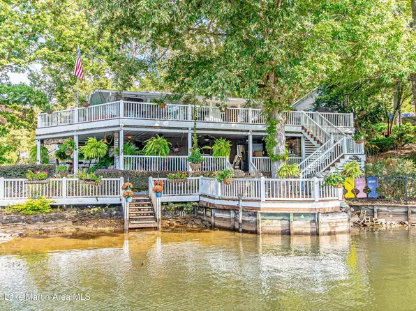 185 White Oak Dr, Jacksons Gap, AL 36861