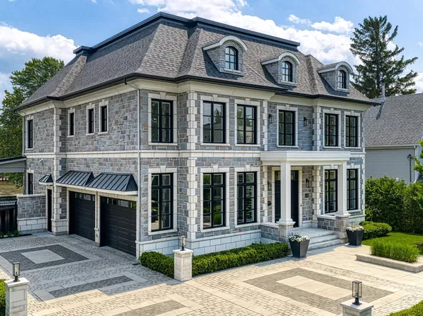 10 Rue Jardin Islemere, Laval, QC H7Y 1M5