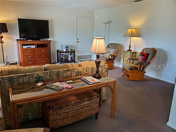 3rd image of 211 Airport Ave E APT 621