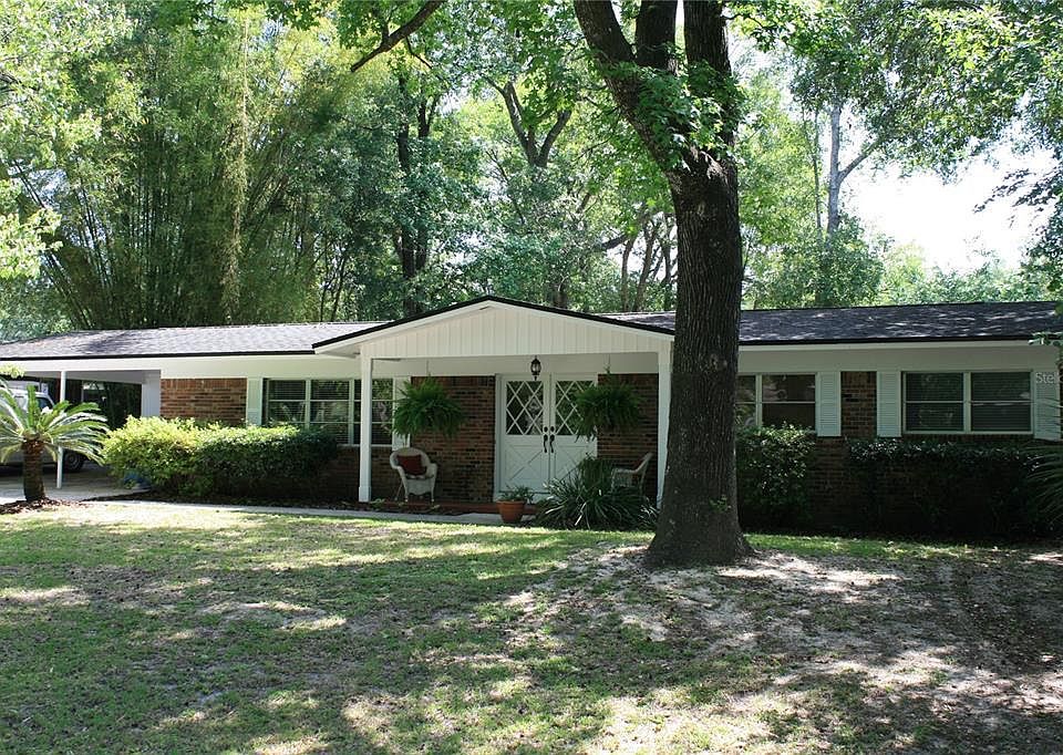 1st image of 1119 NW 39th Dr
