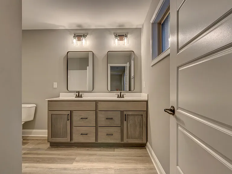187 Westwoods Dr — Photo 18