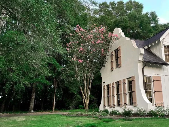9282 Twin Beech Rd, Fairhope, AL 36532