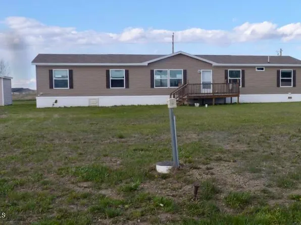 2108 129u Ave NW, Arnegard, ND 58835