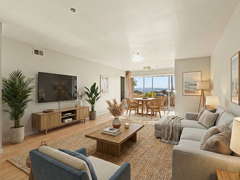 1st image of 1001 Shoreline Dr APT 102