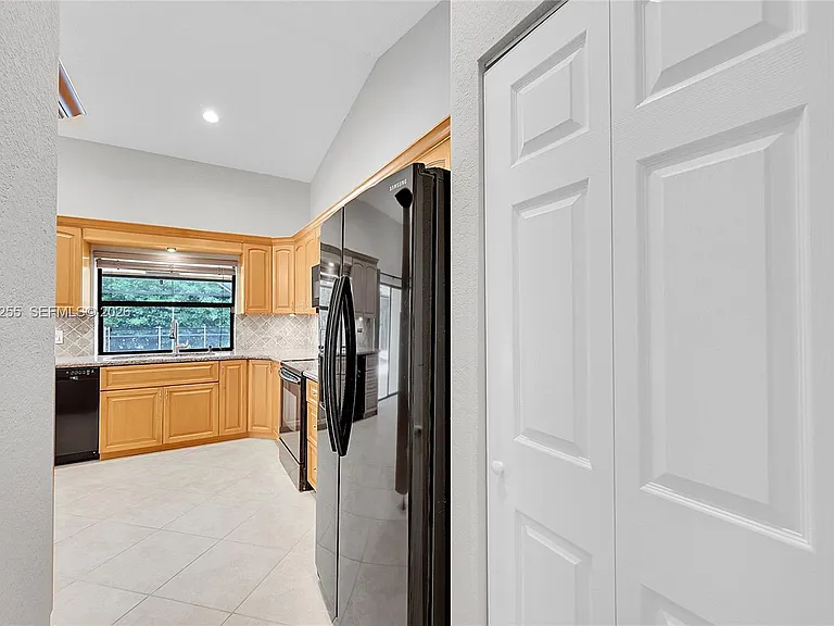 4745 NW 99th Ln — Photo 15