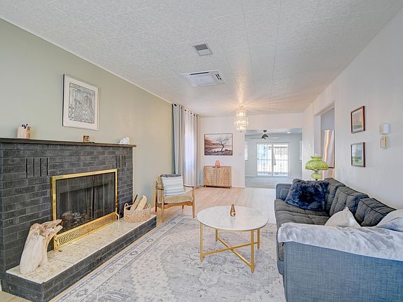 3rd image of 1401 Valle Alto Ct NW