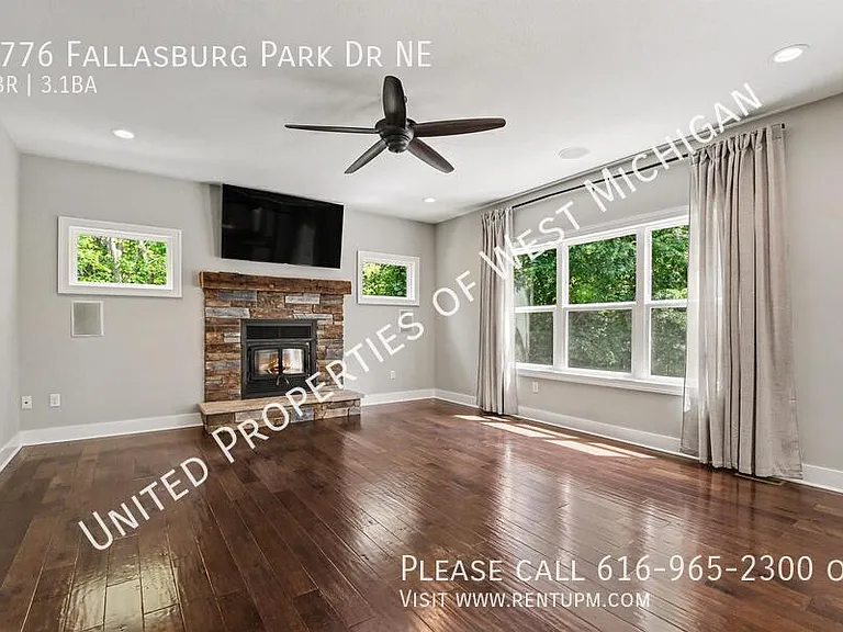 1776 Fallasburg Park Dr NE — Photo 4