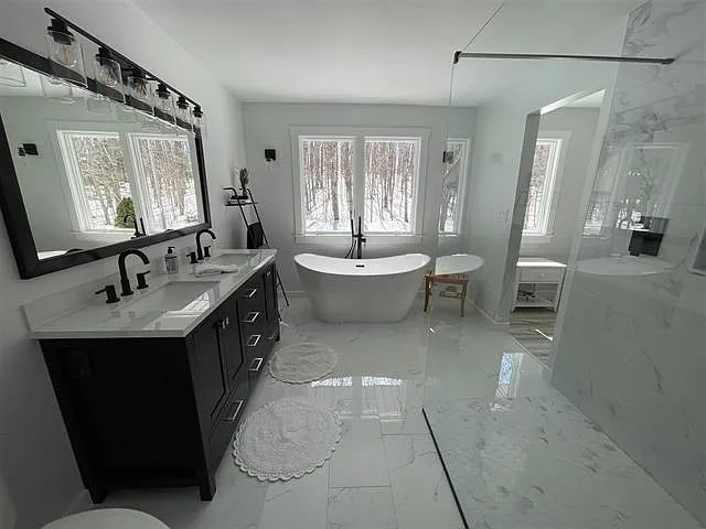 890 Pleasant Valley Rd — Photo 17