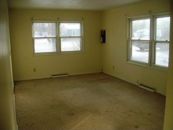 2nd image of 4924 Hughes Rd