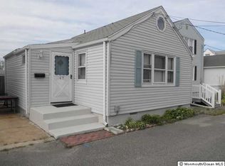 47 W Rutherford Ln, Lavallette, NJ 08735