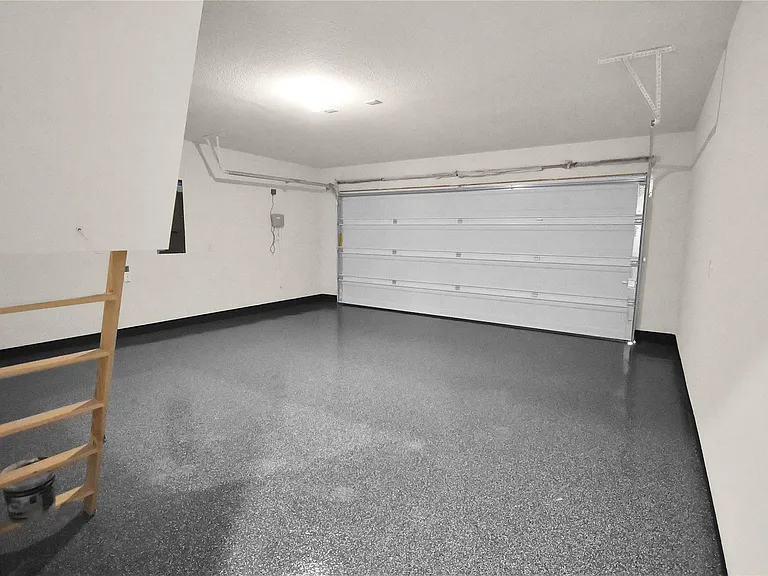 7221 Mayplace Dr — Photo 18