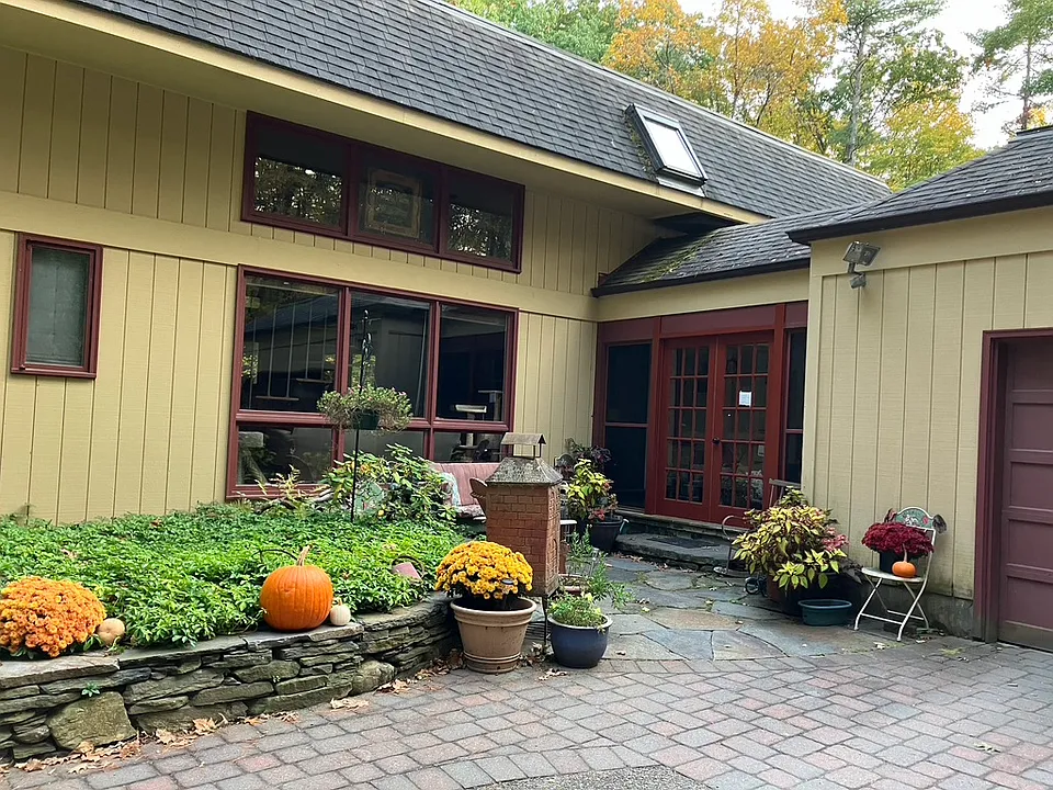 42 Cushman Rd #IN AMHERST 01002