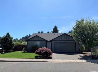 1715 Salmon River St NW, Salem, OR 97304