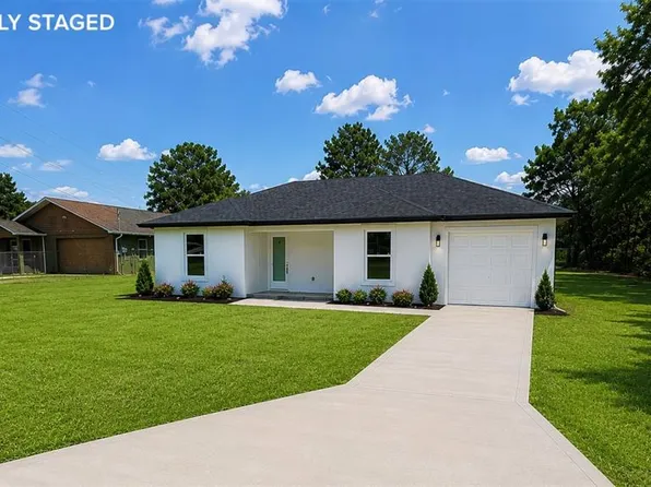 423 Water Rd, Ocala, FL 34472