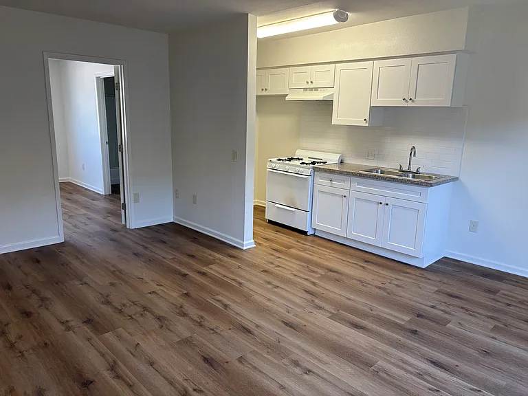 7627 Laurel Cyn Blvd — Photo 14