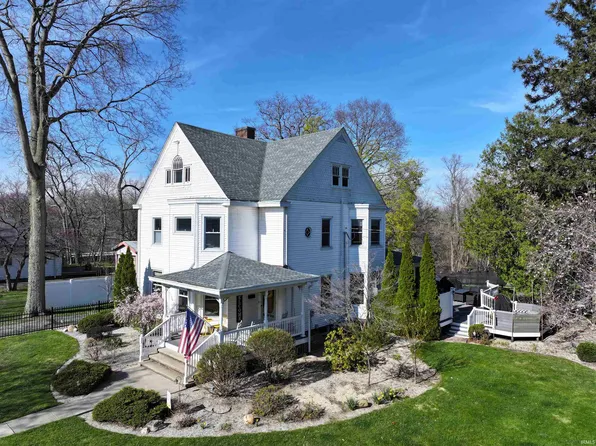 417 S Riverside Dr, Winamac, IN 46996