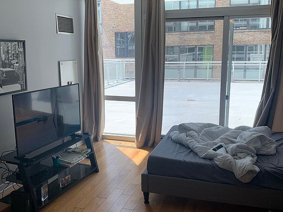 3rd image of 757 N Orleans St APT 602