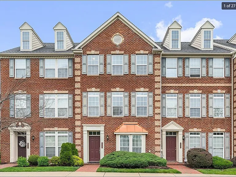 3005 Village Run Rd — Photo 1