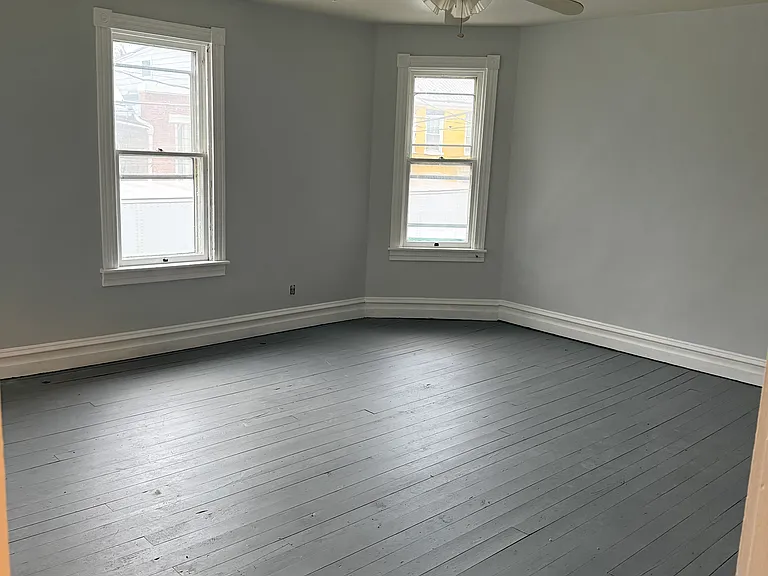 Very large Bedroom or Livingroom,