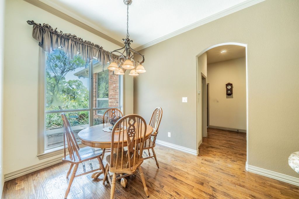 109 Overton Ridge Cir, Weatherford, TX - View 6